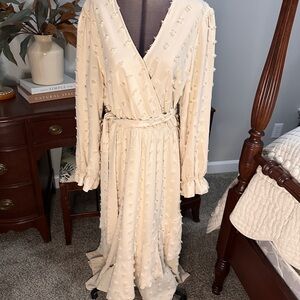 Chic Cream Textured Long Sleeve Dress